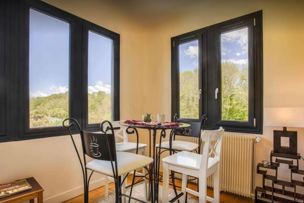 Vila Le Manoir Du Val Douvres-la-Délivrande Exteriér fotografie