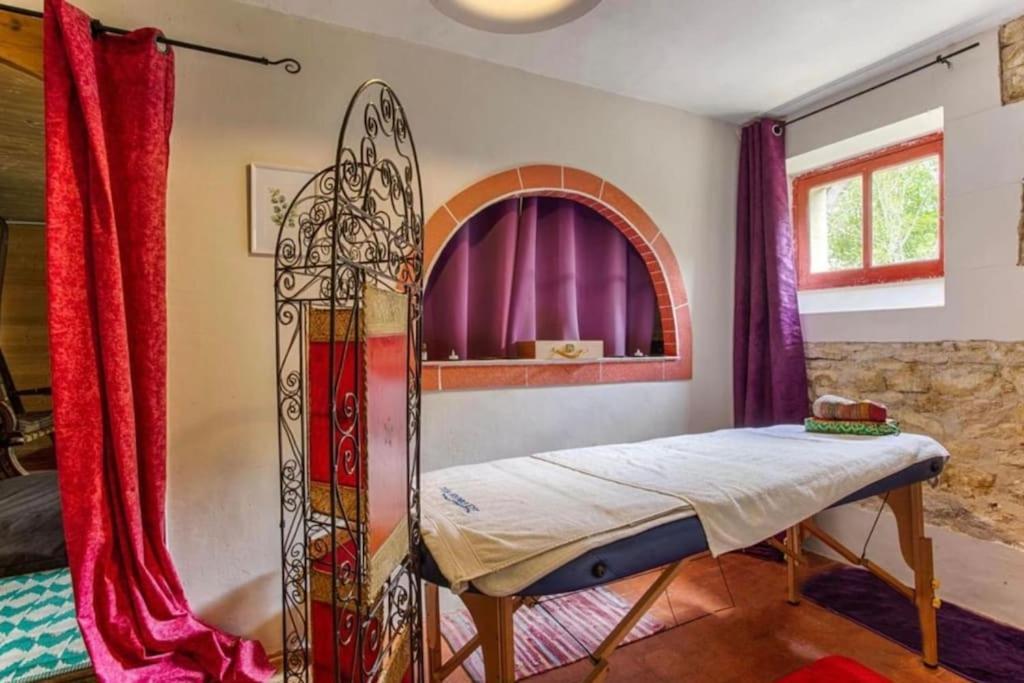 Vila Le Manoir Du Val Douvres-la-Délivrande Exteriér fotografie