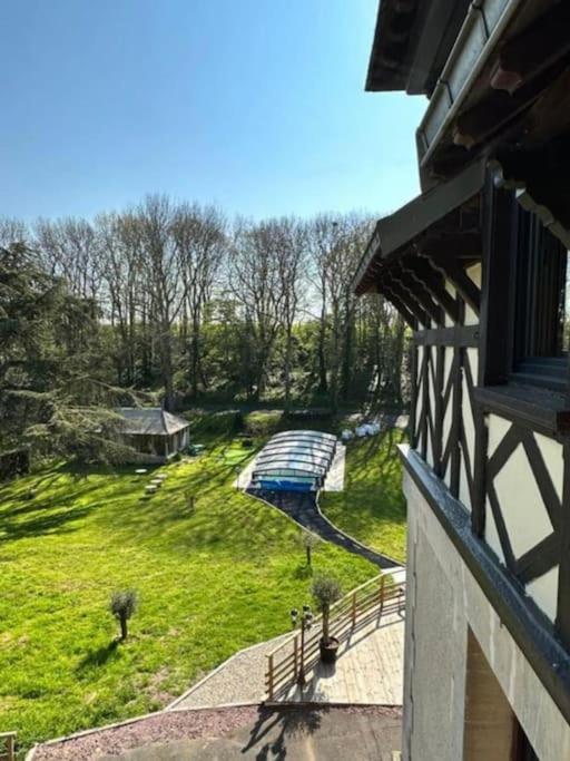 Vila Le Manoir Du Val Douvres-la-Délivrande Exteriér fotografie