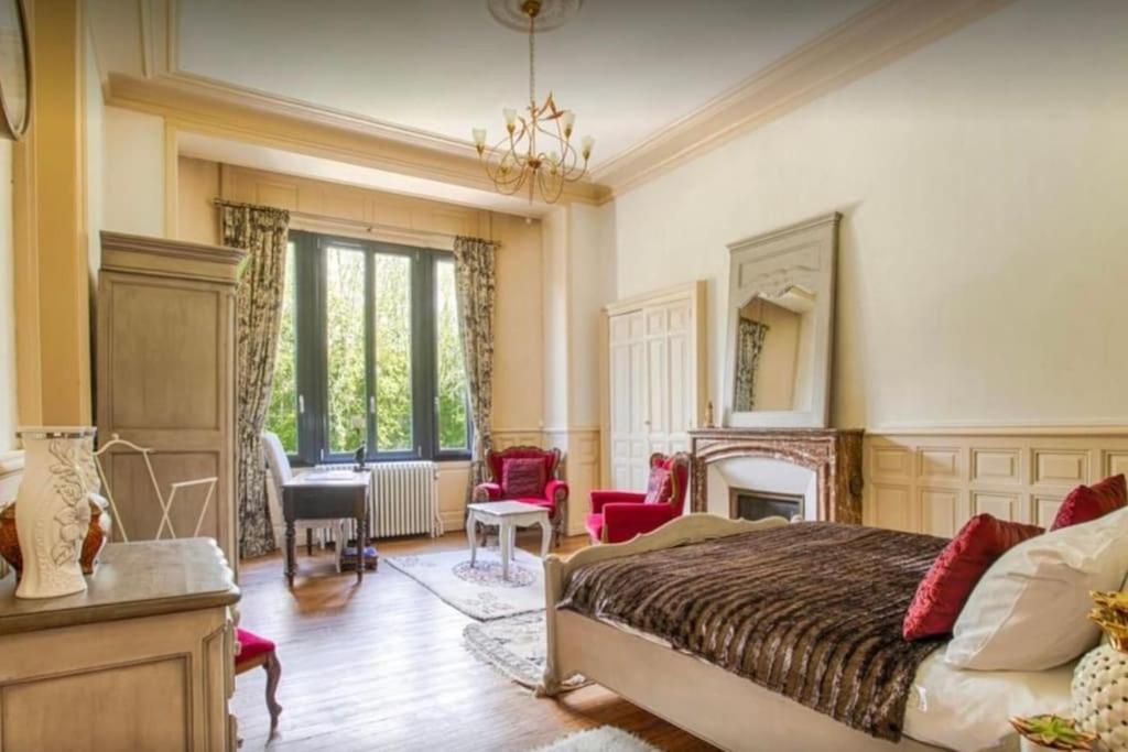 Vila Le Manoir Du Val Douvres-la-Délivrande Exteriér fotografie